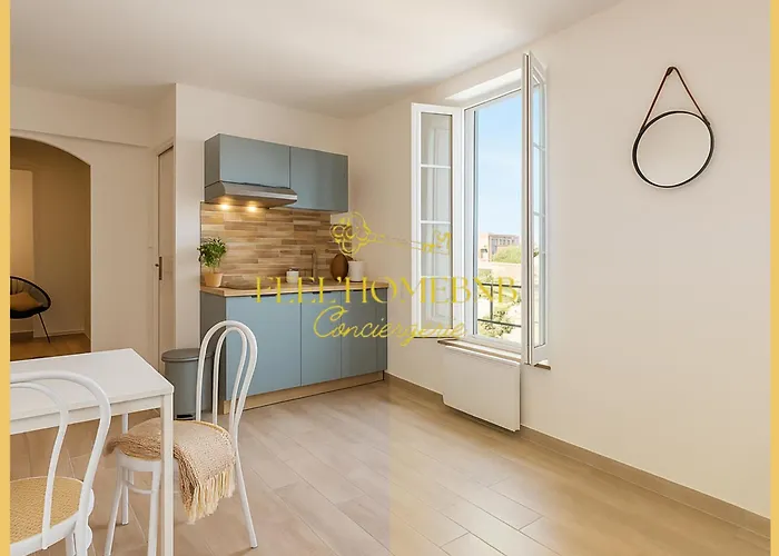 Studio Proche Centre - Lit Queen, Cafe Offert !